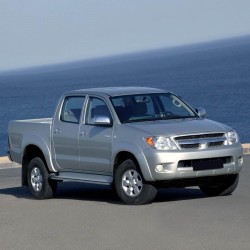 Toyota Hilux 2005-2010 53x48cm Ön Cam Silecek Takımı